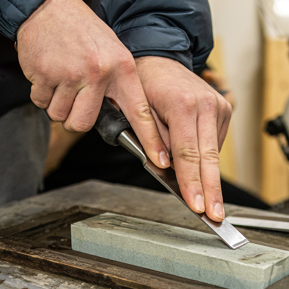 Bevel Edge Wood Chisel - Image 3